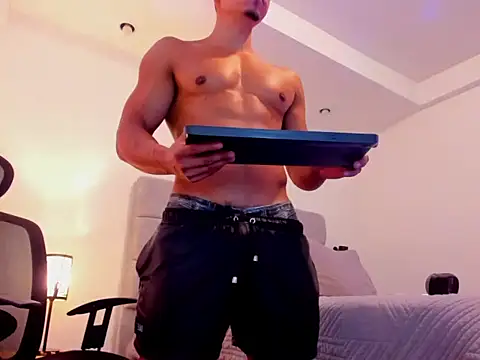 chris morgan7 online show from March 31, 3:45 pm