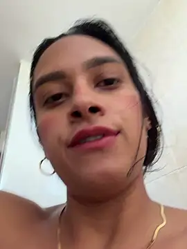 LunaHeat online show from April 8, 5:02 pm