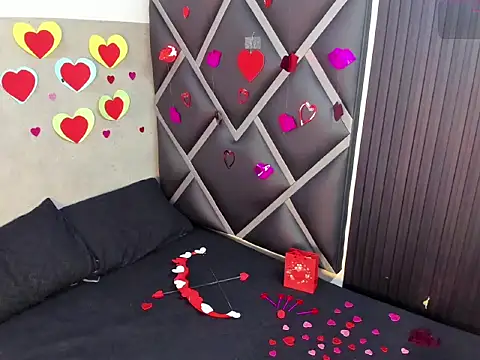 Philipp-Jones online show from February 14, 12:13 pm