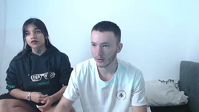 Snapshot of Ariana_Esteban07 chatting on February 10, 10:52 am Ariana Esteban07 online show from February 10, 10:52 am