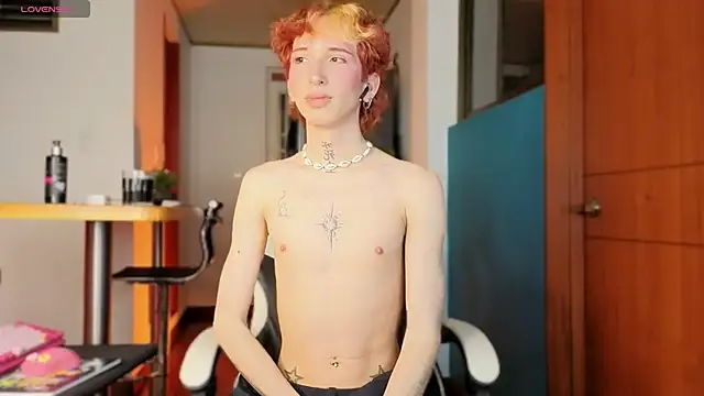 golden twink  online show from February 1, 1:48 am