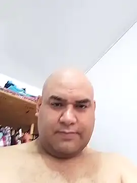 wessAndSandri online show from April 17, 7:50 pm