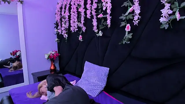 Dakota Angell  online show from February 15, 7:51 am