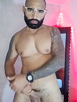 Lucius40 online show from February 14, 10:50 pm