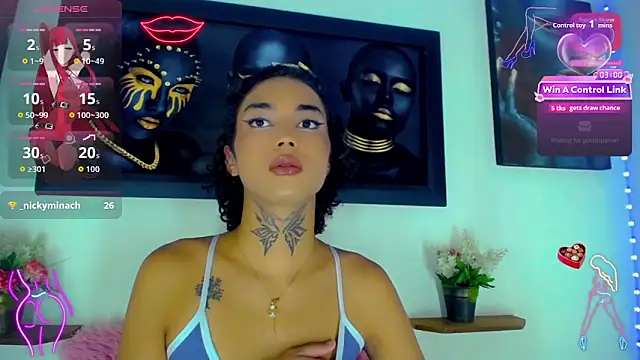 Darianna Atehortua online show from February 7, 5:00 am