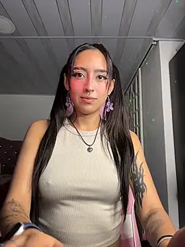 kuromi x online show from February 4, 2:28 am