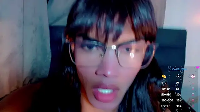 Snapshot of Karol_Vanessa__ chatting on February 10, 3:21 am Karol Vanessa online show from February 10, 3:21 am