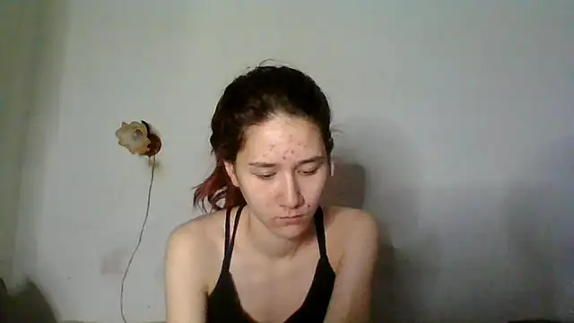 NickiKisinger online show from April 19, 5:07 am