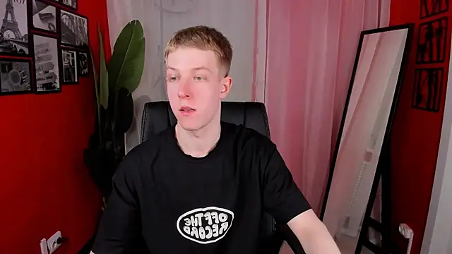 Dylan Norton online show from April 15, 10:44 am