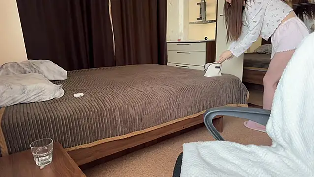 TinaScarlet online show from April 3, 7:28 am