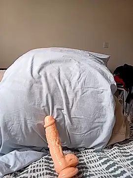 AFRICANQUEEN25 online show from March 30, 6:47 am