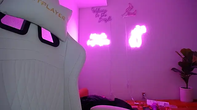 groovynights online show from March 8, 10:11 am