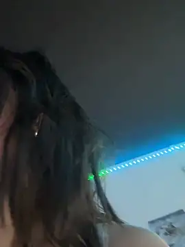 Snapshot of Just-Lilly chatting on February 10, 9:35 am Just-Lilly online show from February 10, 9:35 am