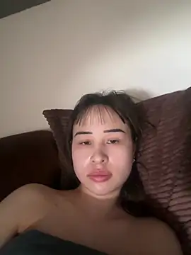 Snapshot of Just-Lilly chatting on February 12, 9:59 am Just-Lilly online show from February 12, 9:59 am