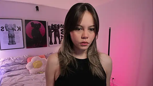 Snapshot of Hey_lucy__ chatting on February 11, 11:59 am Hey lucy online show from February 11, 11:59 am