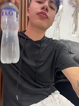 AlexanderCollman2 online show from February 18, 9:33 pm