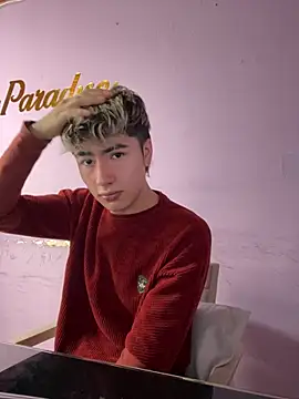 AlexanderCollman2 online show from April 13, 3:01 am