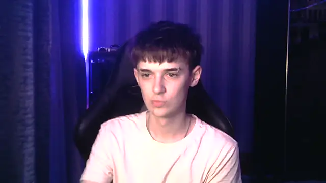 Sweet Dude online show from March 3, 9:42 pm