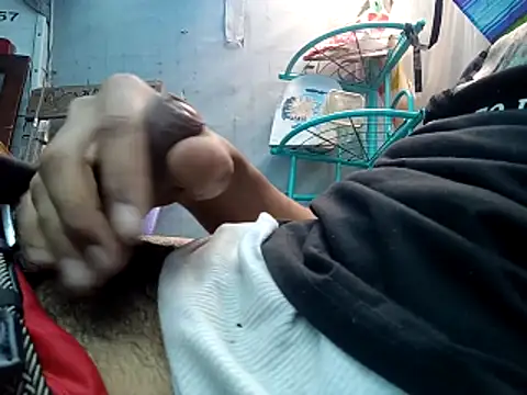 Snapshot of bigbooietx chatting on February 26, 2:27 pm bigbooietx online show from February 26, 2:27 pm