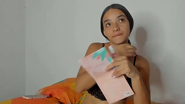 Lilith pink29 online show from February 4, 3:45 am