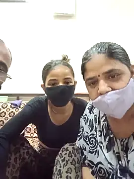 HoneyHush online show from April 14, 10:54 am