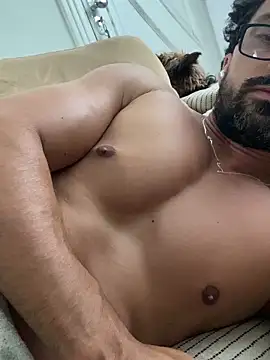 Snapshot of pbocam chatting on February 1, 10:47 am pbocam online show from February 1, 10:47 am