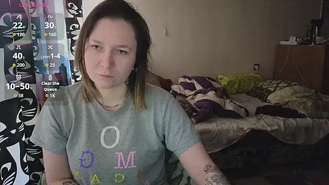 Snapshot of Ozalin_ chatting on March 4, 10:10 am Ozalin online show from March 4, 10:10 am