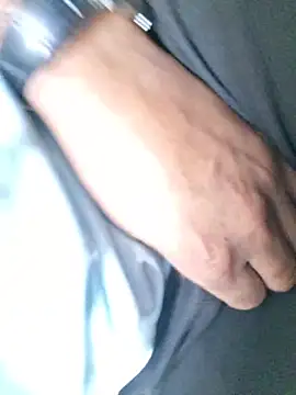 Snapshot of hot---boy1 chatting on February 25, 4:33 am hot---boy1 online show from February 25, 4:33 am