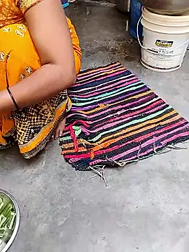 Snapshot of horny_indian90 chatting on March 4, 4:29 am horny indian90 online show from March 4, 4:29 am