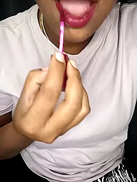 Chinnima143 online show from April 19, 3:44 pm