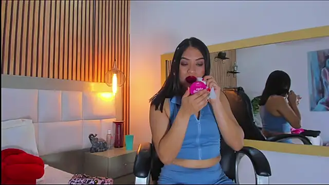 Snapshot of Georgia_Vega chatting on February 20, 7:25 pm Georgia Vega online show from February 20, 7:25 pm