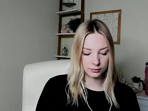 VelvetAngela online show from February 24, 6:33 am