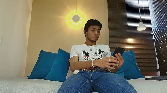 Damon Salvarote S online show from March 20, 6:57 pm