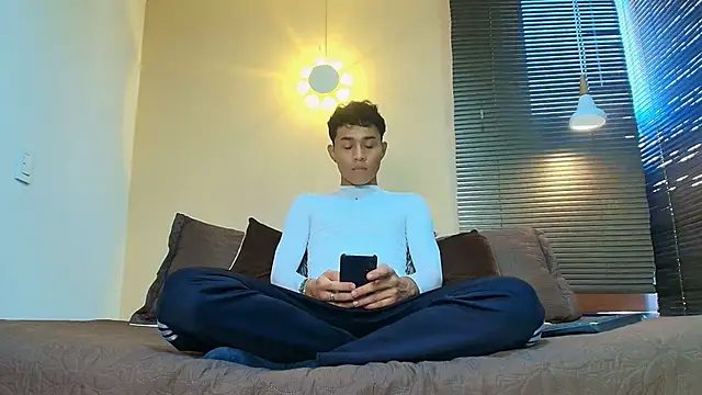 Damon Salvarote S online show from April 16, 7:03 pm