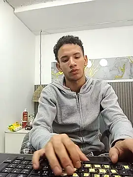 Snapshot of JDWhite18 chatting on February 14, 4:09 am JDWhite18 online show from February 14, 4:09 am