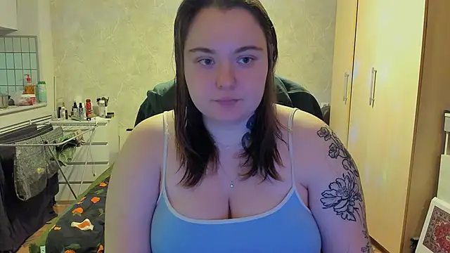 katya idinax online show from February 13, 3:30 pm