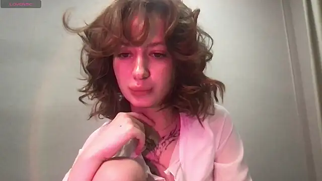 Snapshot of lola_boo chatting on March 2, 10:49 pm lola boo online show from March 2, 10:49 pm