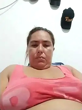 Snapshot of hot_girl_full chatting on February 10, 3:38 pm hot girl full online show from February 10, 3:38 pm