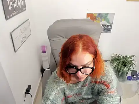 Snapshot of -gala_ chatting on February 11, 7:52 pm -gala online show from February 11, 7:52 pm