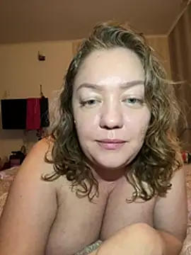 Snapshot of BBBWOOW chatting on February 15, 9:44 pm BBBWOOW online show from February 15, 9:44 pm