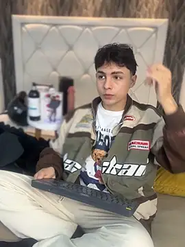 Samu Hott online show from March 28, 8:41 pm