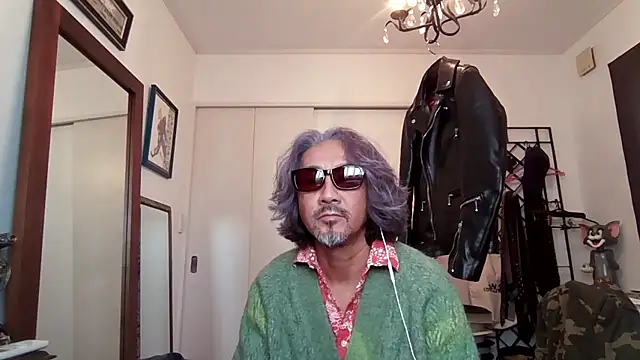 Snapshot of MtaS1 chatting on February 9, 3:21 am MtaS1 online show from February 9, 3:21 am