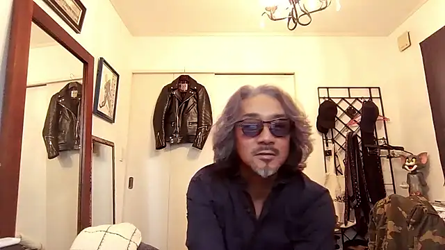 Snapshot of MtaS1 chatting on February 11, 5:23 am MtaS1 online show from February 11, 5:23 am