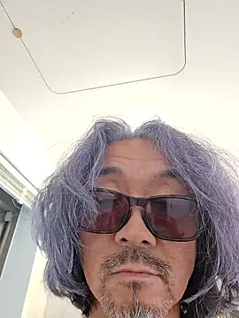 Snapshot of MtaS1 chatting on March 2, 4:03 am MtaS1 online show from March 2, 4:03 am