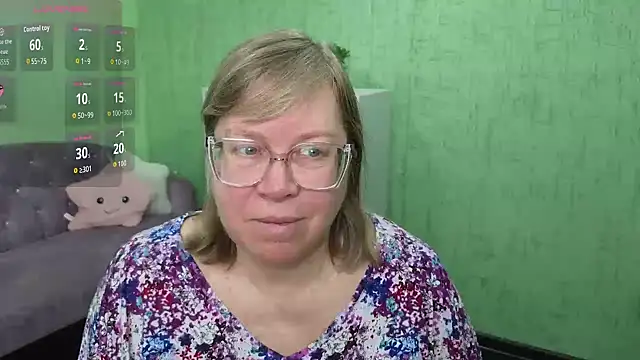 Emma Eclipsee online show from February 5, 9:14 am