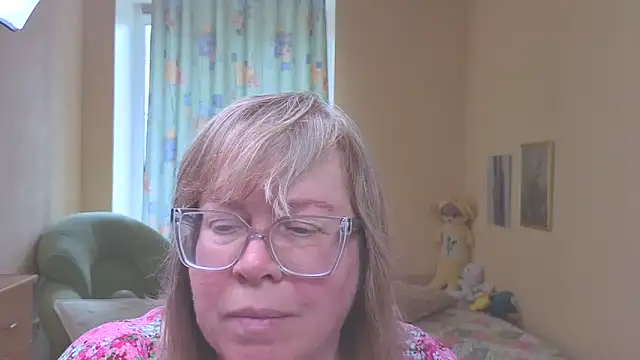 Emma Eclipsee online show from May 17, 11:39 am