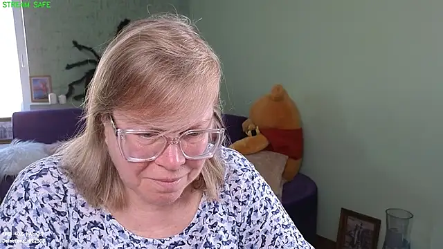 Emma Eclipsee online show from July 21, 11:34 am