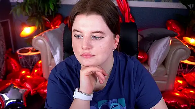 Snapshot of KristiFoxy chatting on February 10, 1:26 pm KristiFoxy online show from February 10, 1:26 pm