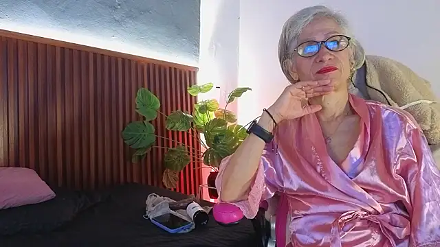 miss monserrate01 online show from February 11, 1:05 pm