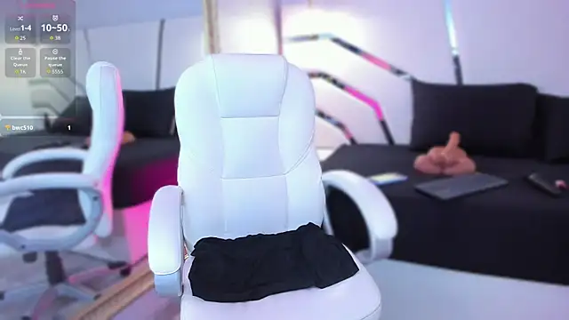 ninna vinns online show from March 2, 4:03 am